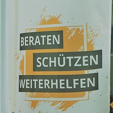 Arbeitskreis der Gleichstellungsbeauftragten im Landkreis laden zum Kinofilm "Die göttliche Ordnung" ein. Der Erlös geht an donum vitae und Solwodi
